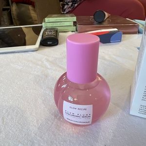 Plum plump hyluronic acid serum